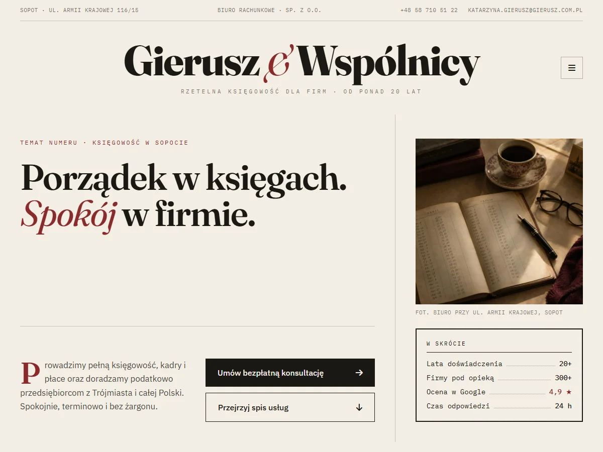 Projekt Redakcyjny — elegancki układ w odcieniach papieru i bordo